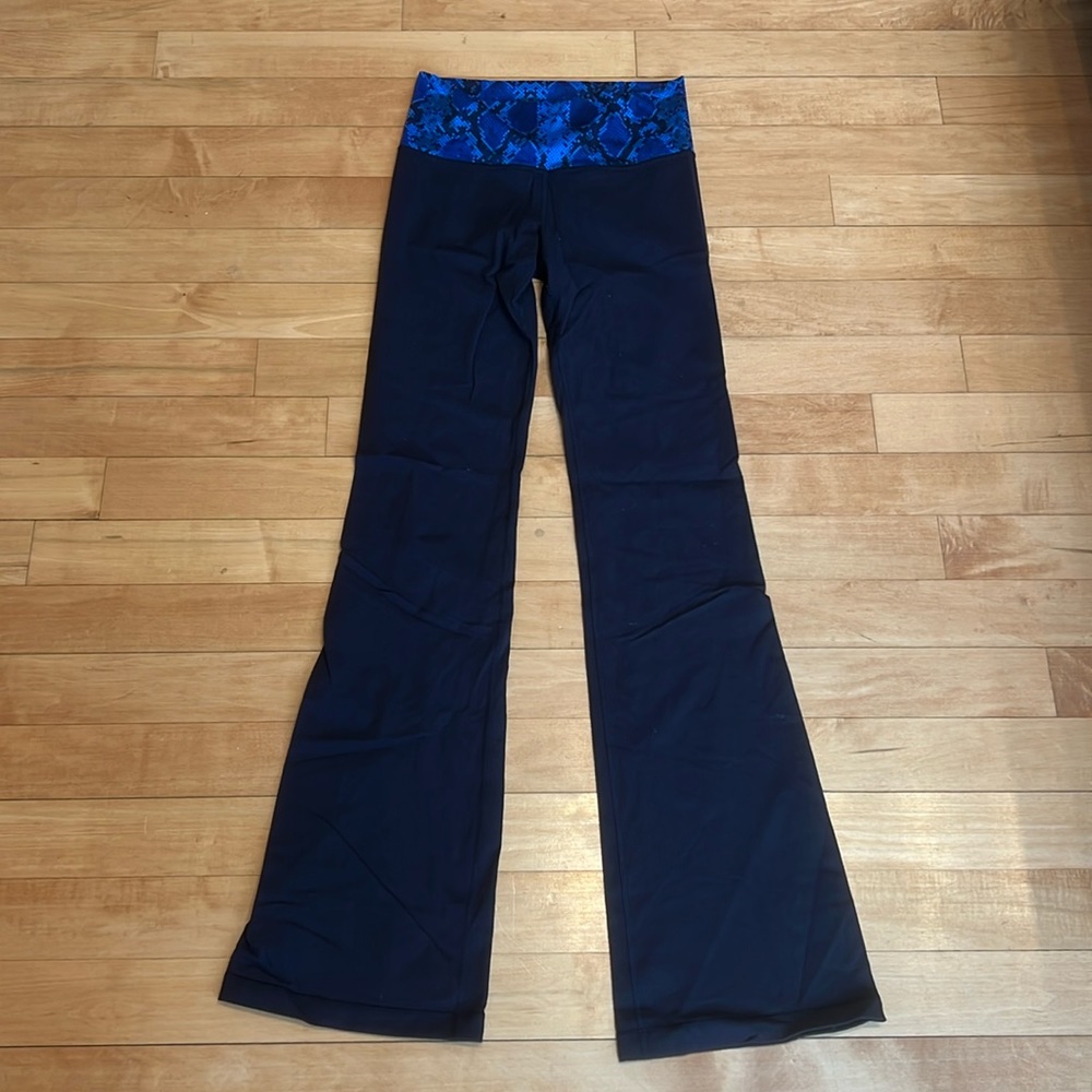 Lululemon flare leggings, luon, size 8 (long), GUC, navy